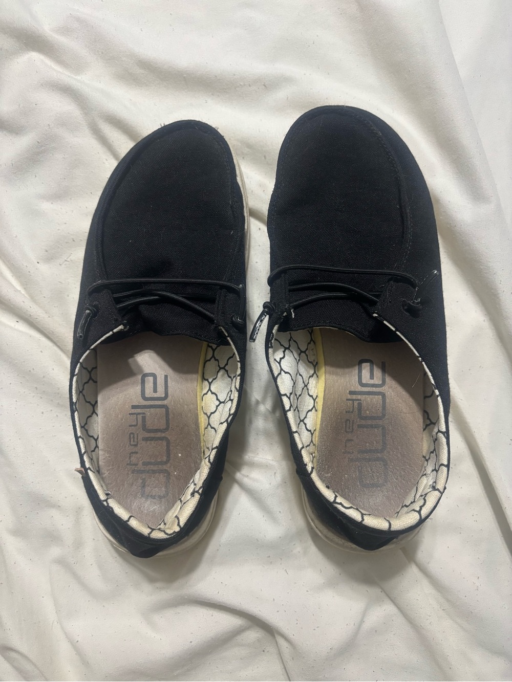 READ DETAILS — Hey Dude Men’s Black Canvas Lace-Up Casual Shoes